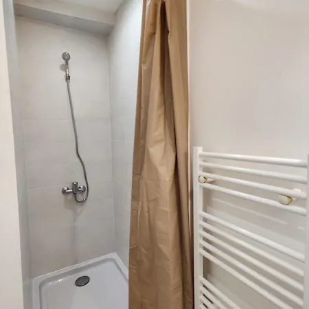 Апартаменты Le Nid Du Pont Neuf